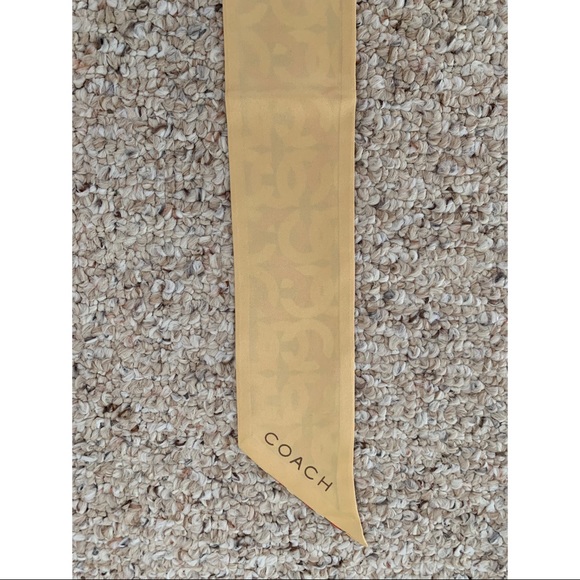 COACH Wristlet/Scarf Bundle - Picture 8 of 8